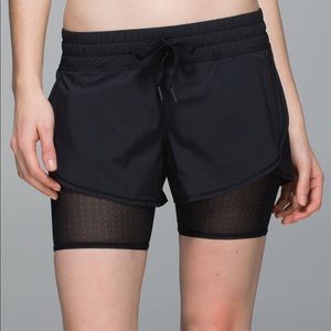 Lululemon Hot To Street Shorts